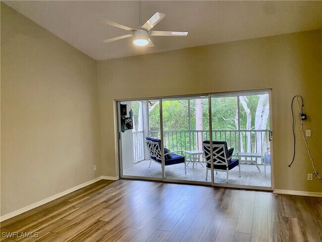 Building Photo - 3785 Fieldstone Blvd