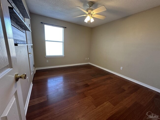 Building Photo - 703 Marlin Spike Dr