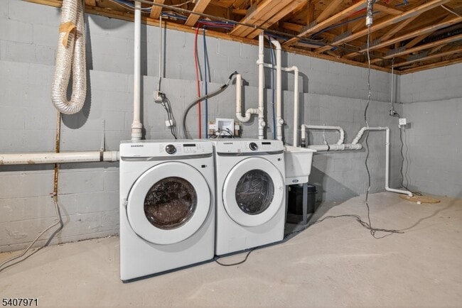 Building Photo - 414 15th Ave