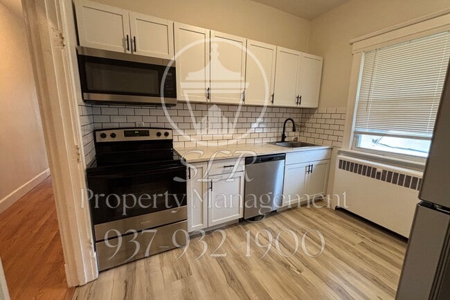 Building Photo - 203 S Broad St