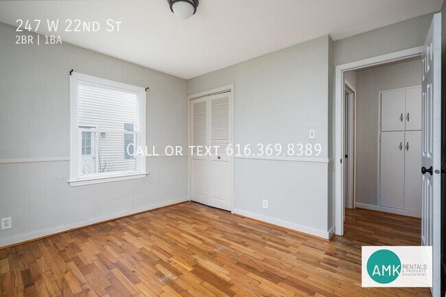 Building Photo - 247 W 22nd St