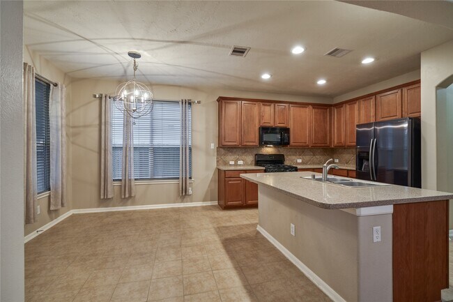 Building Photo - 17250 Lafayette Hollow Ln