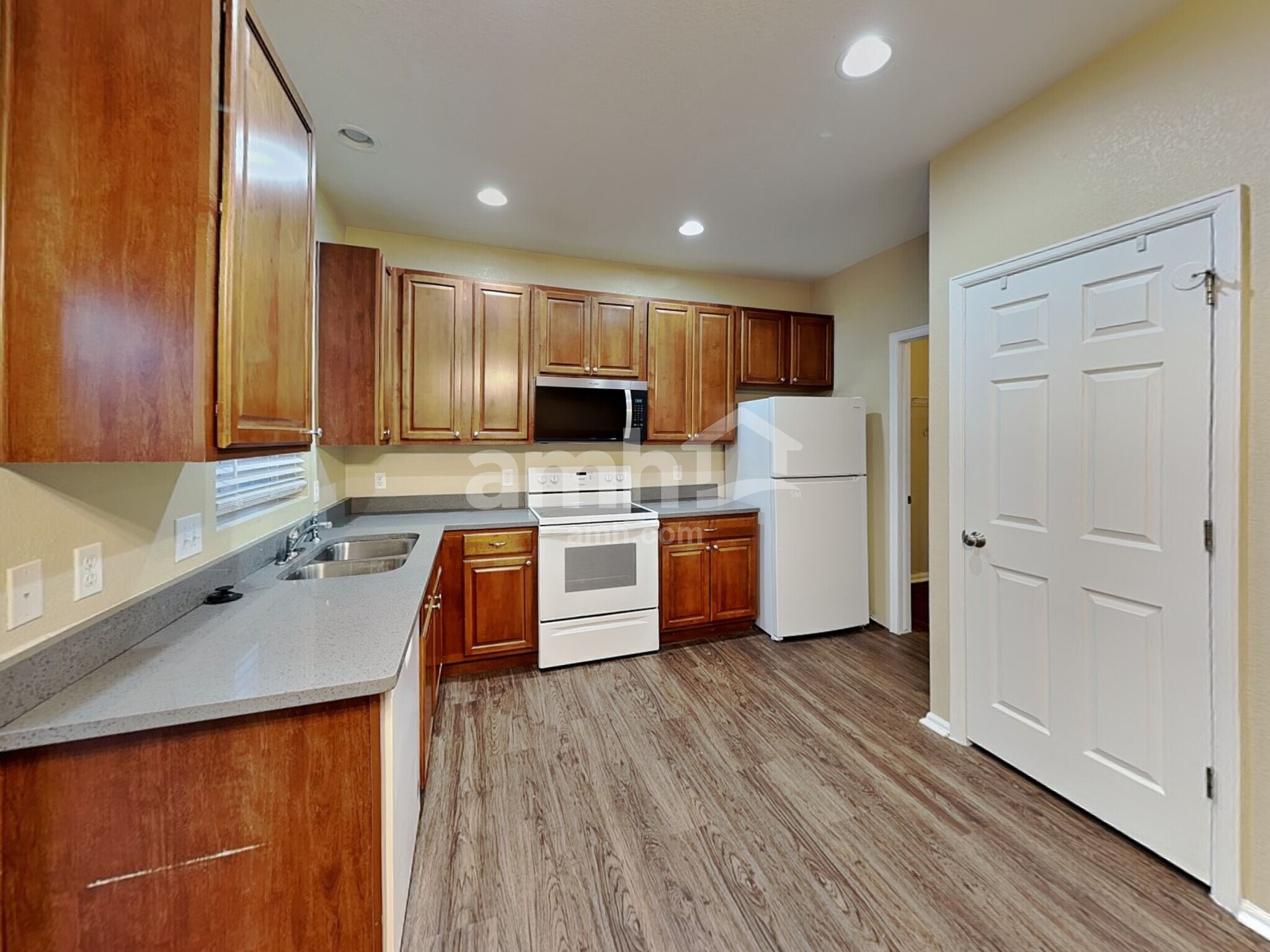 Building Photo - 209 Homestead Way