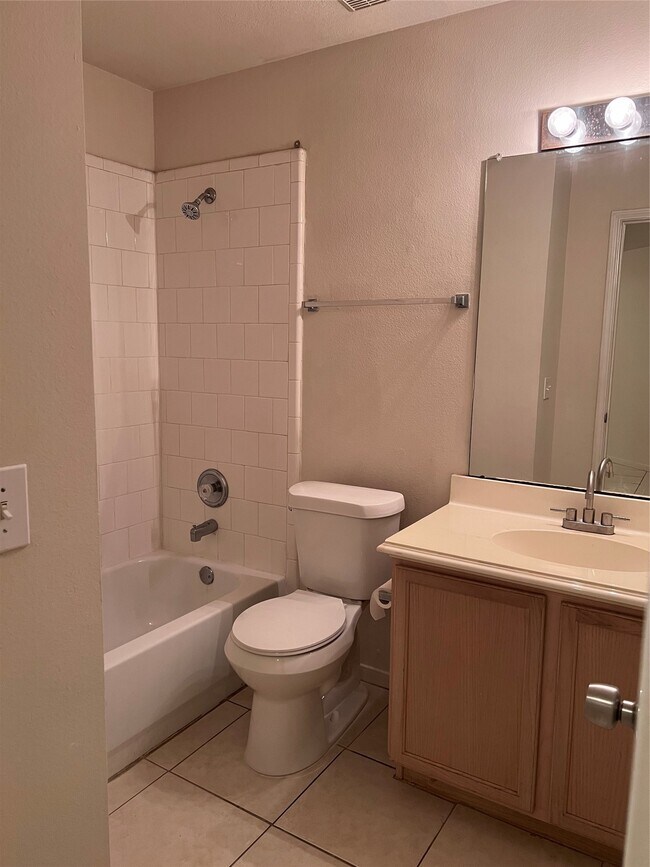 Building Photo - 659 Cypresswood Trce