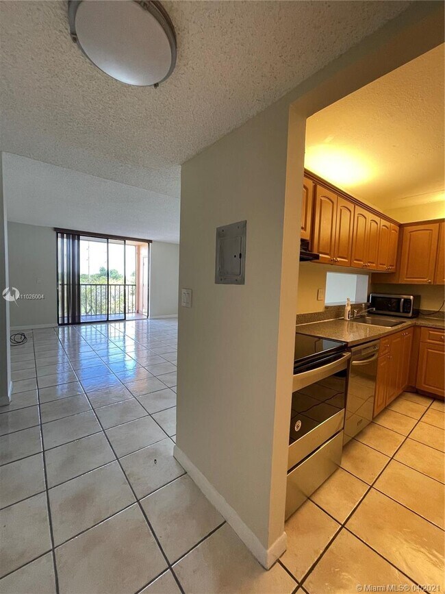 Building Photo - 8500 SW 133rd Avenue Rd