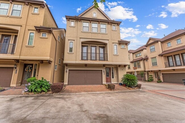 Building Photo - 5502 Lunia Ln