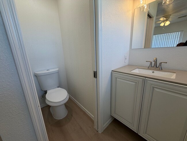 Building Photo - Spacious 4 Bed 3 Bath Single-Level Home | RV Gate | Huge Yard | Bright Open Layout