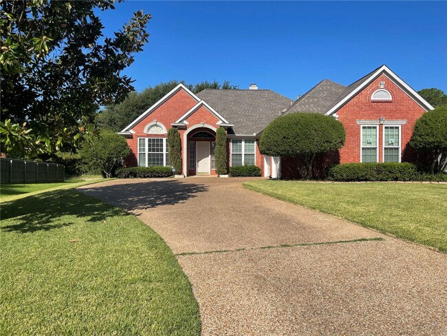 Building Photo - 716 Ticonderoga Dr