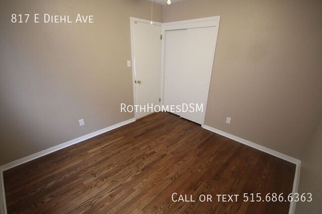 Building Photo - 817 E Diehl Ave