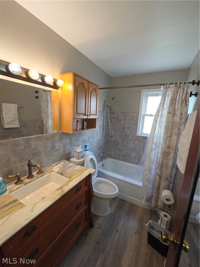 Building Photo - 4148 E 189th St