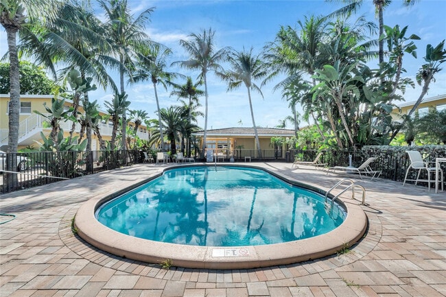 Building Photo - 4050 NE 12th Terrace