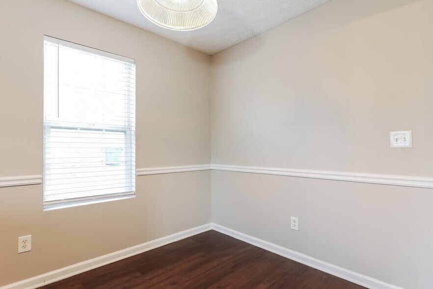 Building Photo - 5055 Tussahaw Crossing