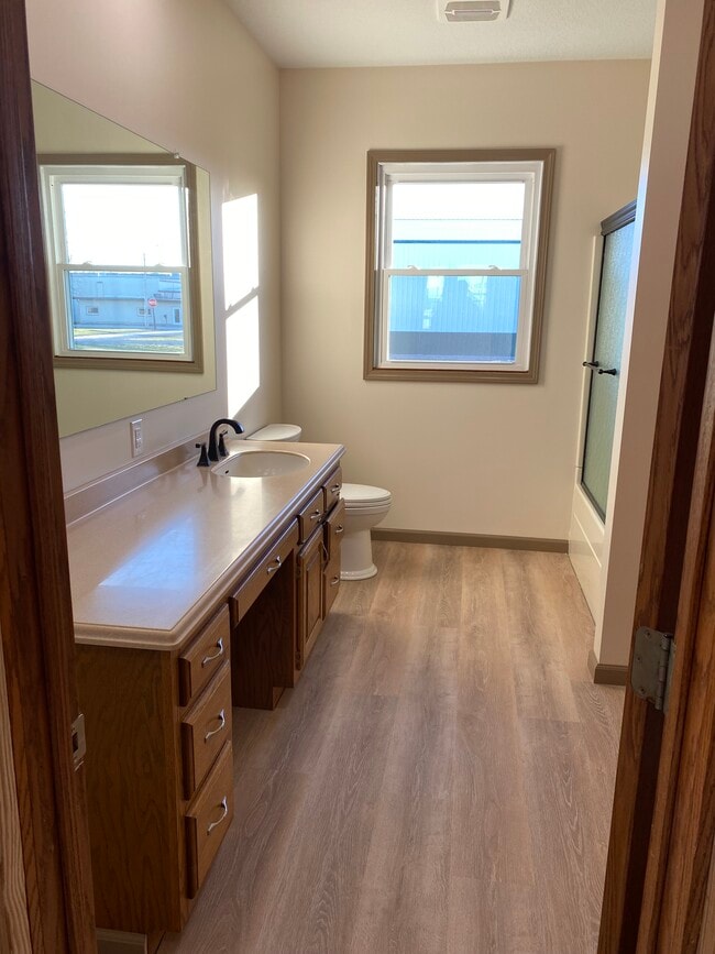 Building Photo - 105 Wapak St