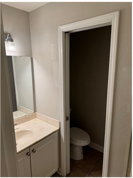 Building Photo - 1800 Jackson Ave W