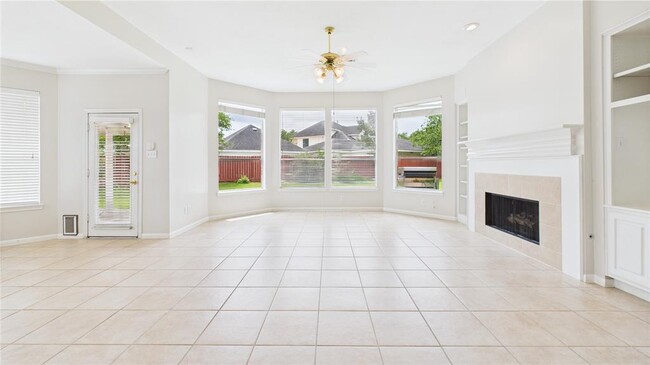 Building Photo - 12019 Costa Del Rey Ct