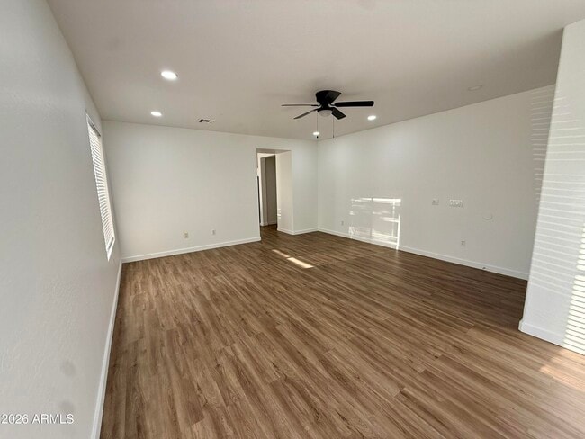 Building Photo - 15238 W Custer Ln