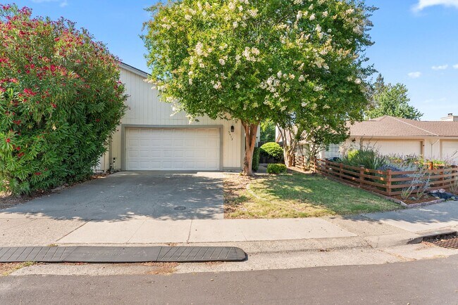 Building Photo - 5413 Allan Ct-