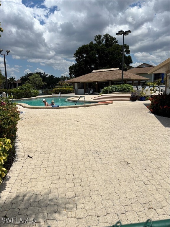 Building Photo - 503 Lake Louise Cir