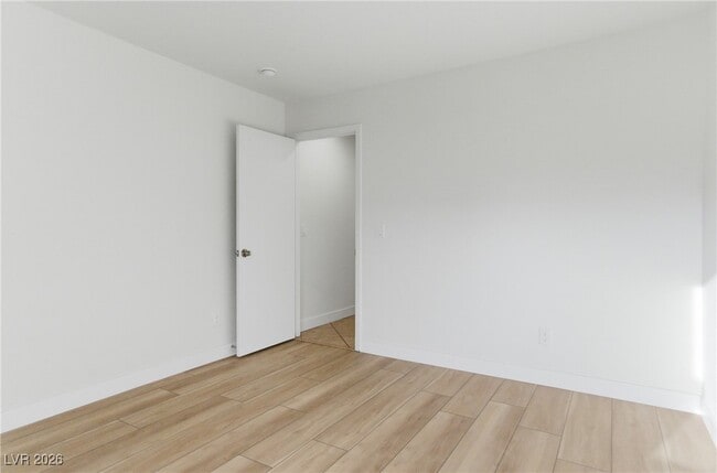 Building Photo - 6670 Cinnabar Coast Ln