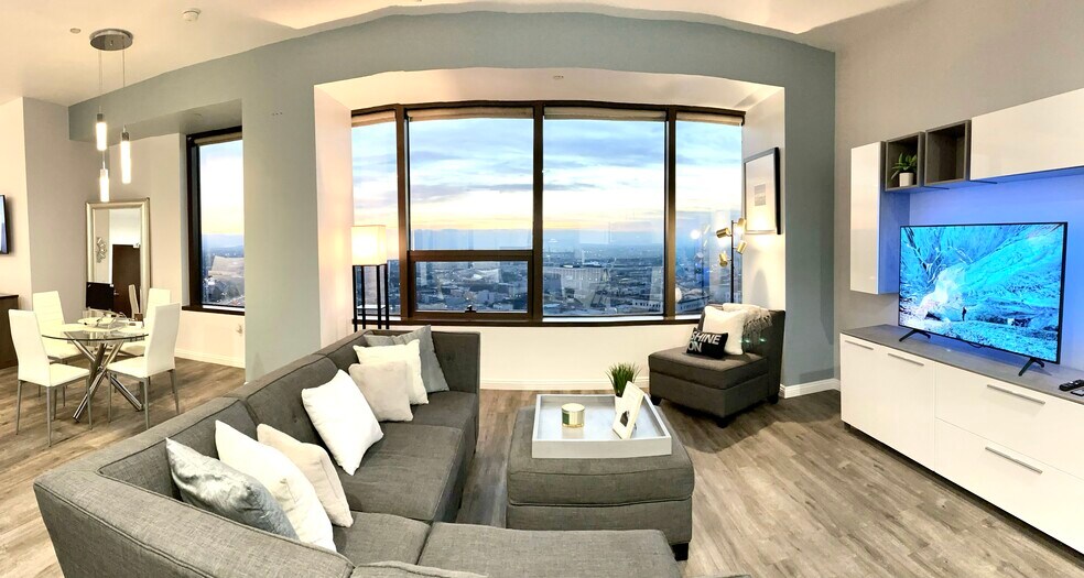 Building Photo - 1100 Wilshire Blvd