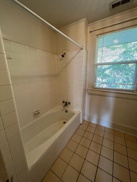 Building Photo - 1425 W Academy St