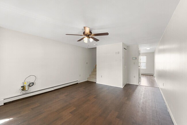 Building Photo - 338 Johnston Ave