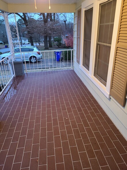 Building Photo - 614 Florida Ave