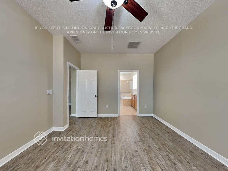 Building Photo - 498 Woodford Dr