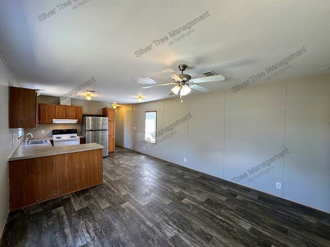 Building Photo - 260 Lark Meadow Dr