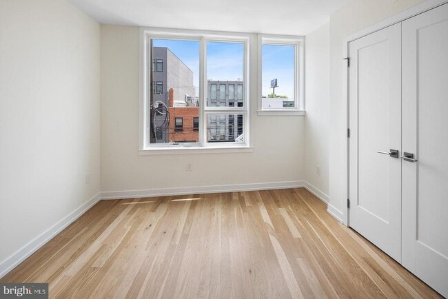 Building Photo - 302-806-U302 N 2nd St