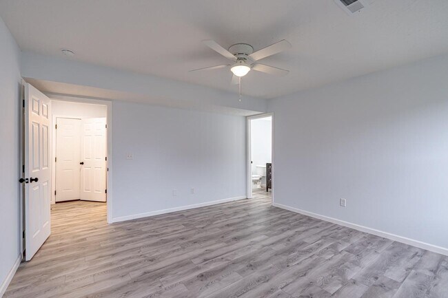 Building Photo - 128 Alumni Dr