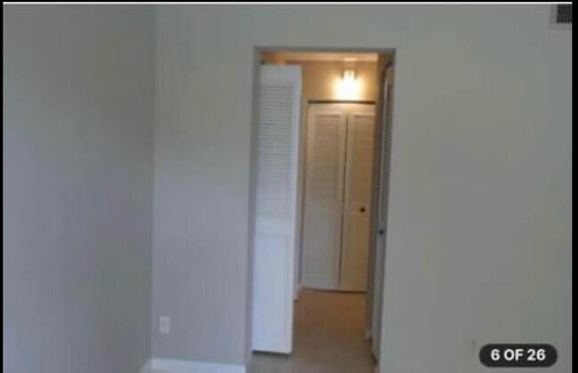 Building Photo - 1105 Green Pine Blvd