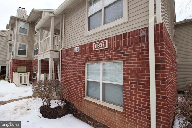 Building Photo - 11657 Chesterfield Ct