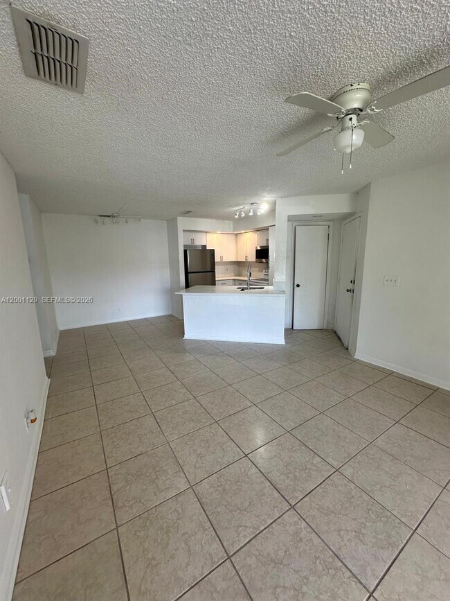 Building Photo - 3380 Pinewalk Dr N