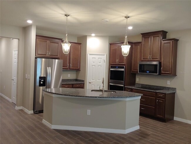 Building Photo - 2865 Grand Kemerton Pl