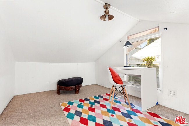 Building Photo - 1147 Wilcox Pl