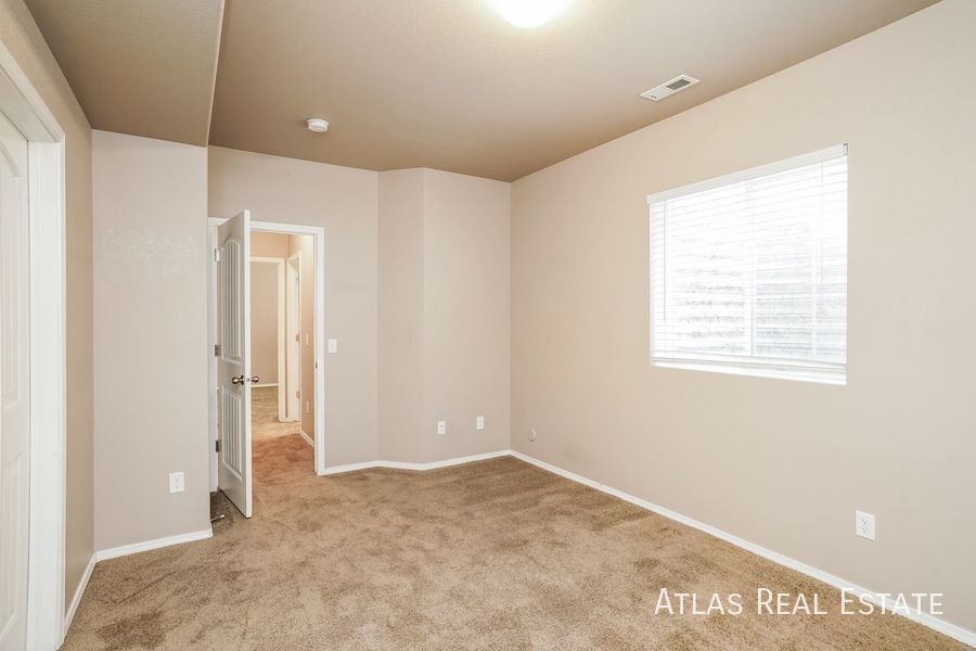 Building Photo - 7086 Mustang Rim Dr