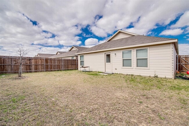 Building Photo - 1105 Wildflower St