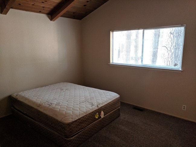 Building Photo - 2518 Knox Ave