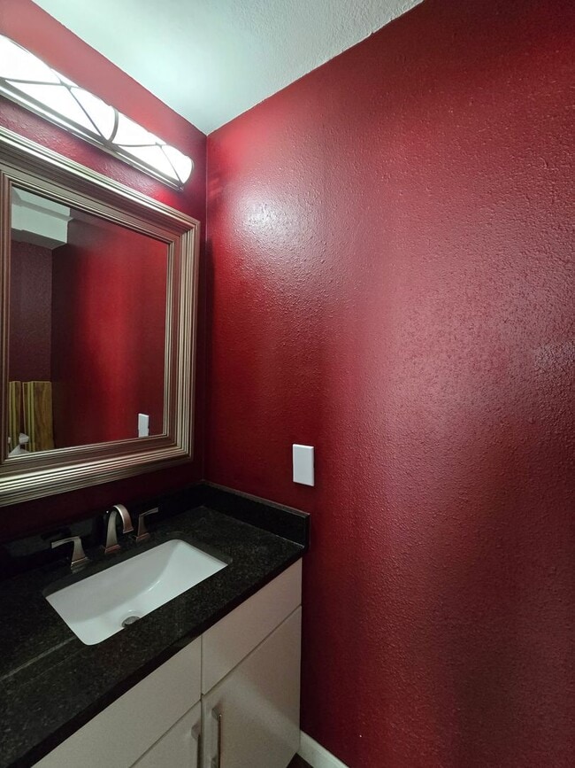 Building Photo - 5200 Martel Ave