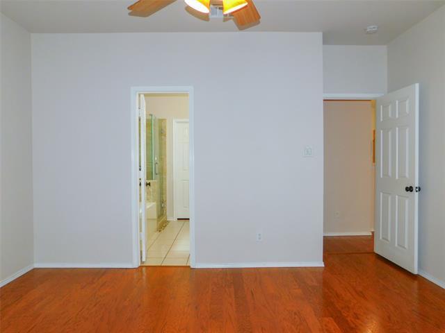 Building Photo - 7917 Seven Oaks Ln