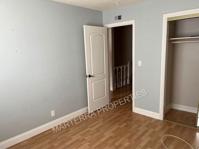 Primary Photo - Morristown Ln