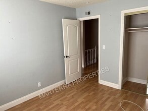 Building Photo - Morristown Ln