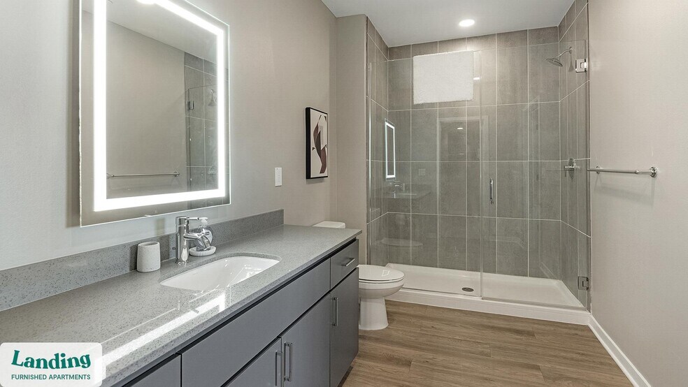 Building Photo - 402 W Lincoln St