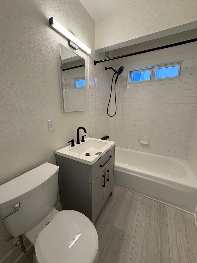 Building Photo - 840 NW 54th St