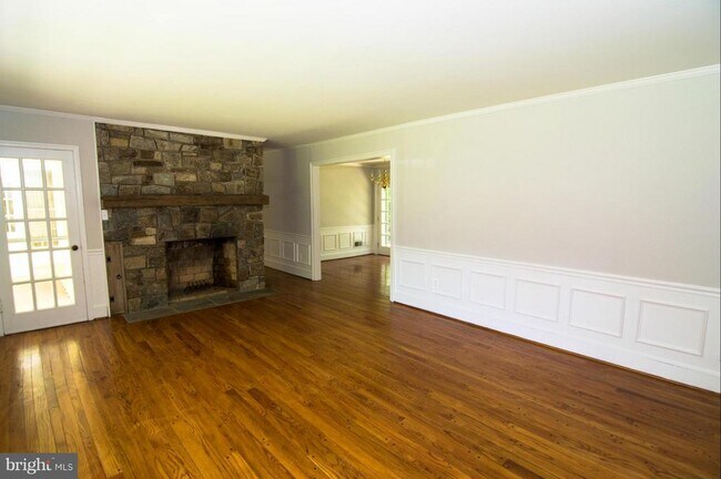 Building Photo - 6638 Holland St