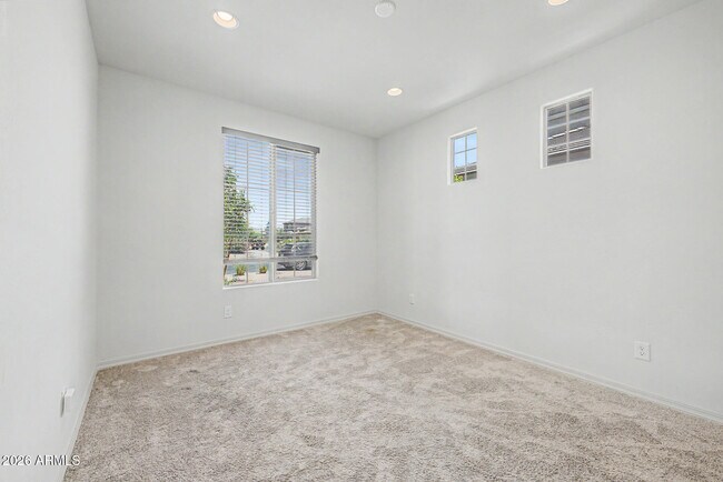 Building Photo - 25552 S 230th St