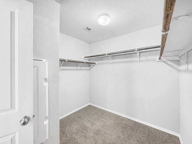 Building Photo - 9714 Marbach Hl