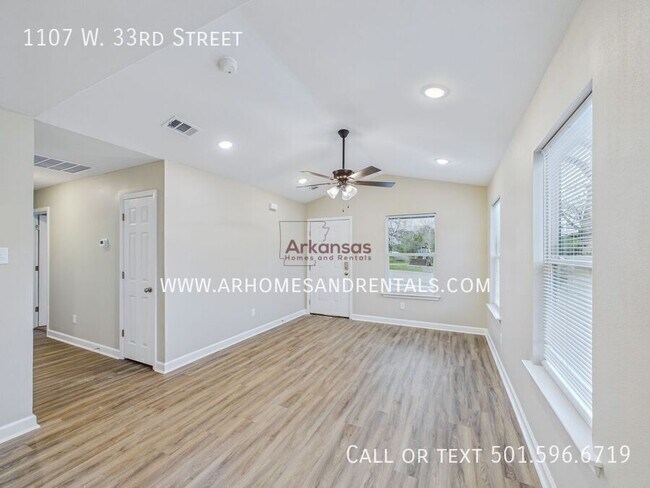 Building Photo - 1107 W 33rd St