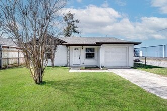 Building Photo - 1823 Angeline St